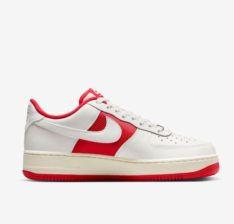 Tênis Nike Air Force 1 '07