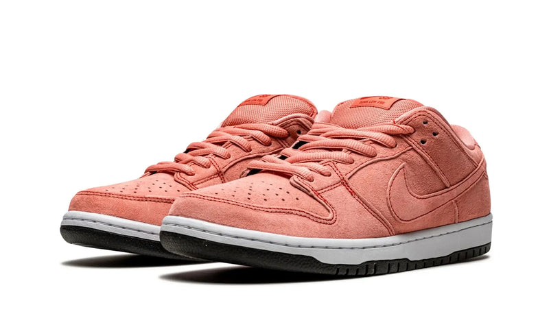 Tênis Nike Dunk Low SB "Pink Pig" Rosa