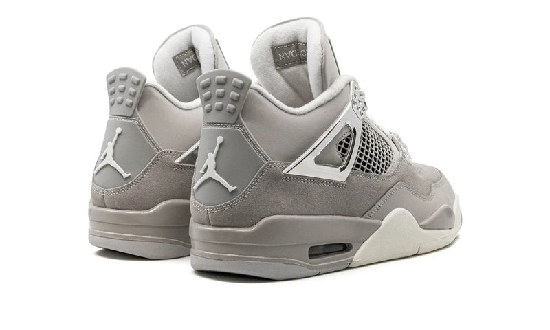 Tênis Air Jordan 4 "Frozen Moments" Cinza